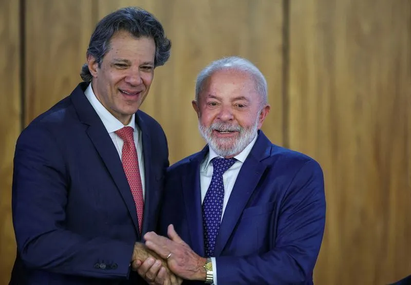 Lula ajuda mais Haddad do que Haddad ajuda Lula, diz especialista